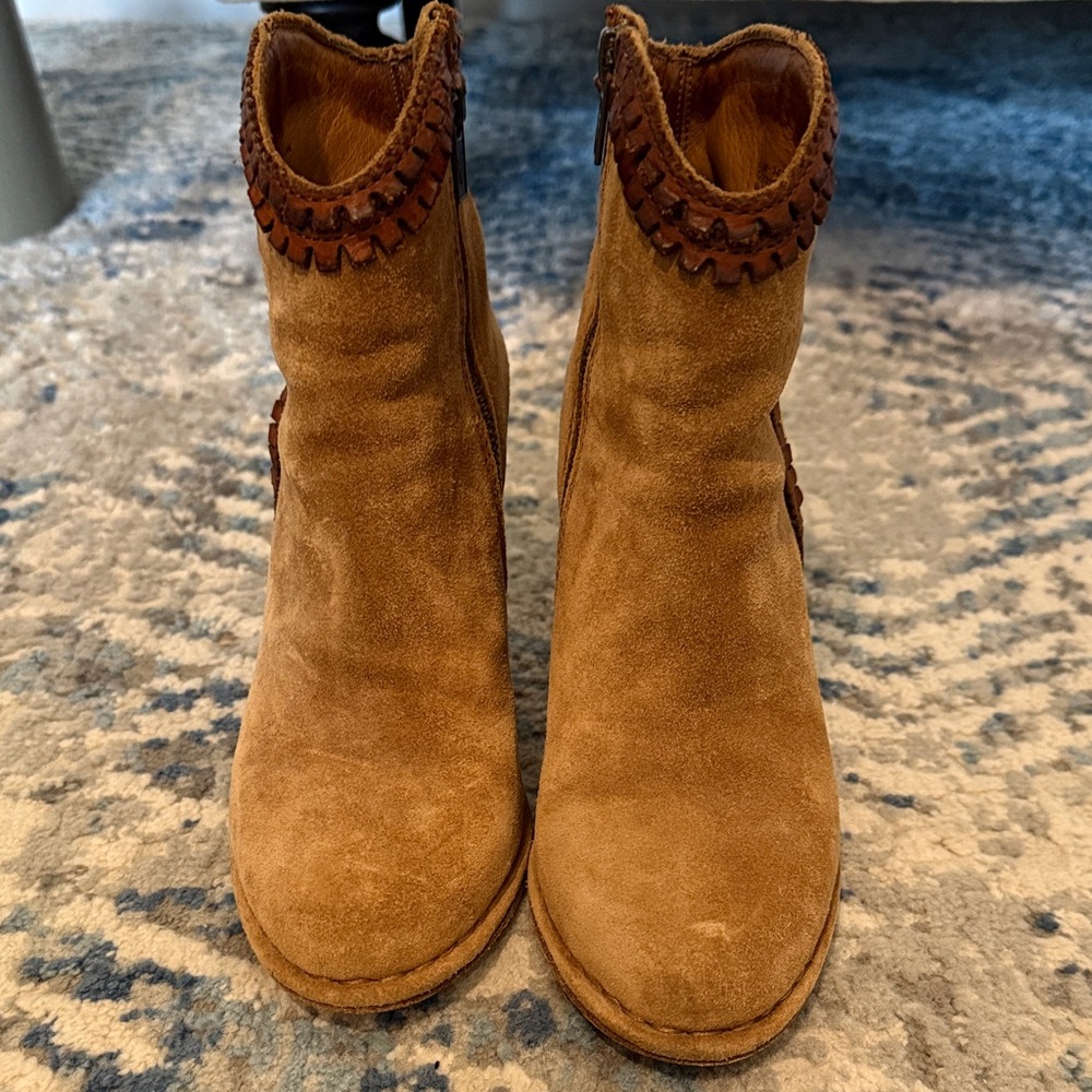 Frye Tan & Brown Suede Ankle Boots